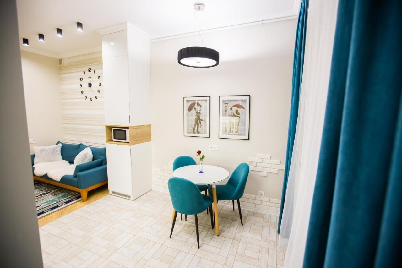 Apartment On Mosyazhna Street 4 ลวีฟ ภายนอก รูปภาพ