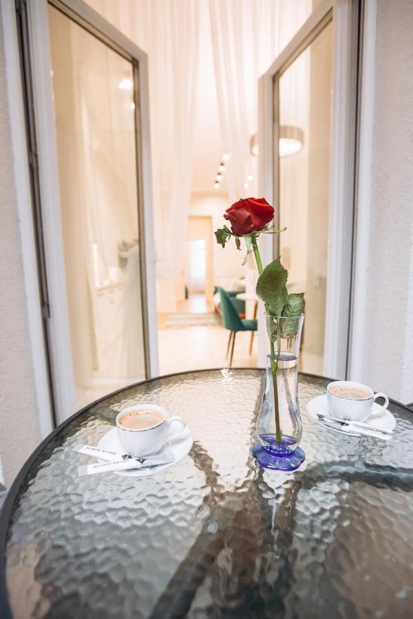 Apartment On Mosyazhna Street 4 ลวีฟ ภายนอก รูปภาพ
