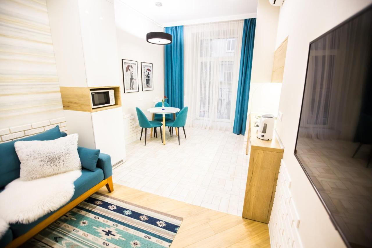 Apartment On Mosyazhna Street 4 ลวีฟ ภายนอก รูปภาพ