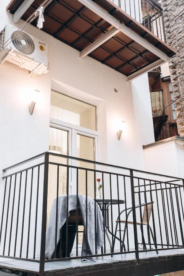 Apartment On Mosyazhna Street 4 ลวีฟ ภายนอก รูปภาพ