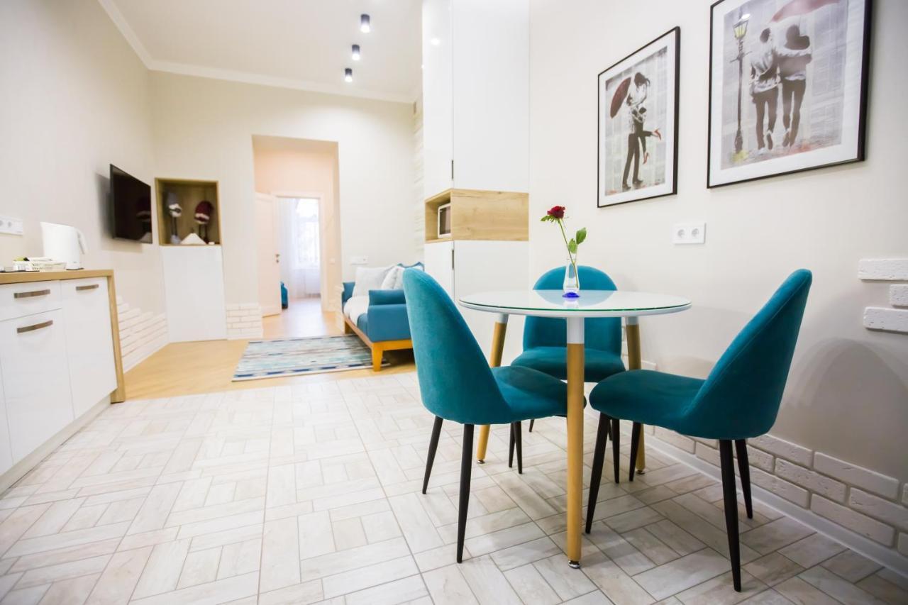Apartment On Mosyazhna Street 4 ลวีฟ ภายนอก รูปภาพ
